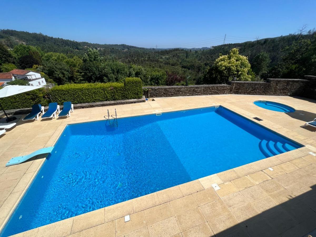 Гостьовий будинок Quinta De Mouraes Casa Dos Rododendros Lever Екстер'єр фото